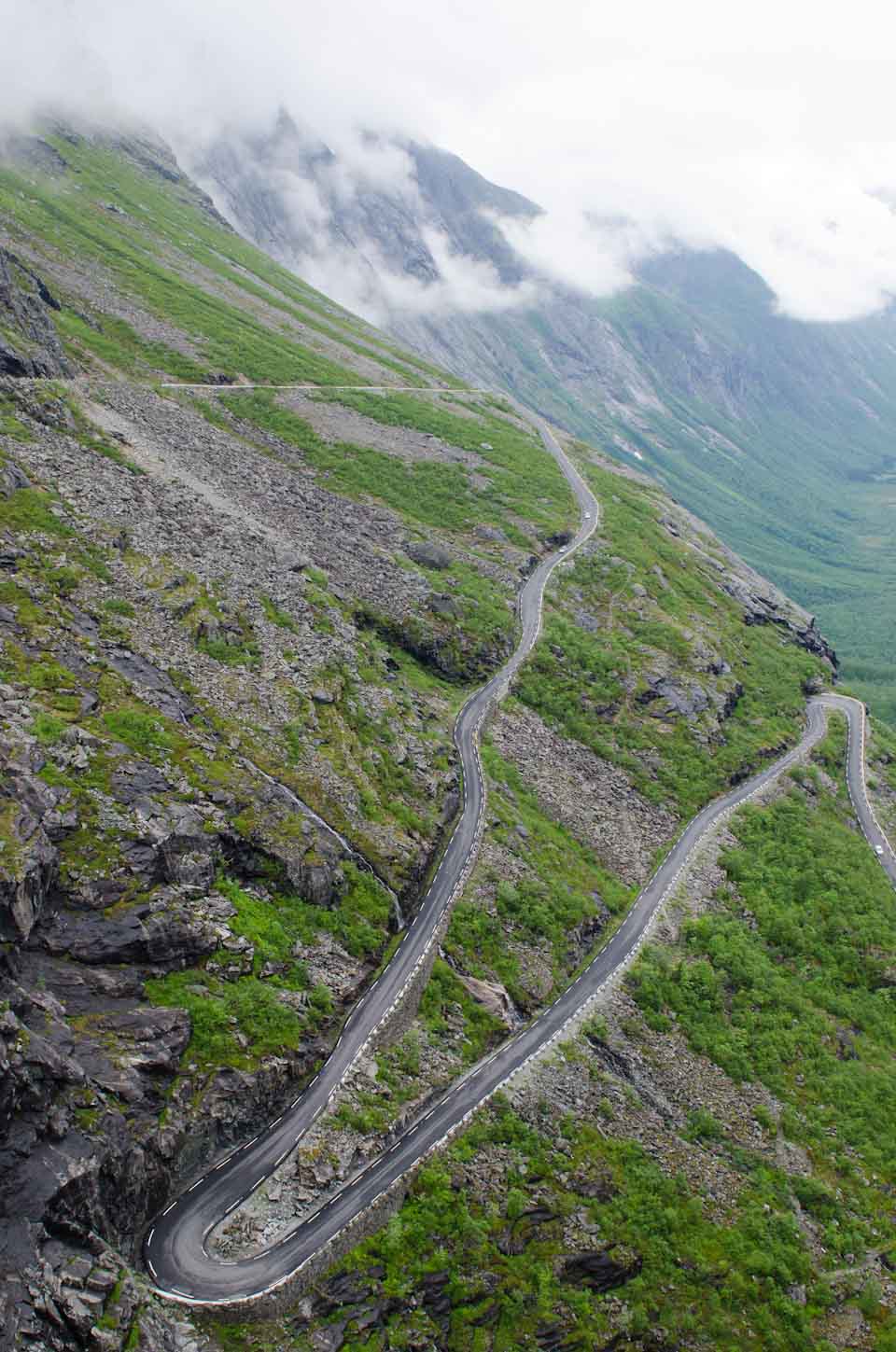 die Haarnadelkurven des Trollstigen in Norwegen