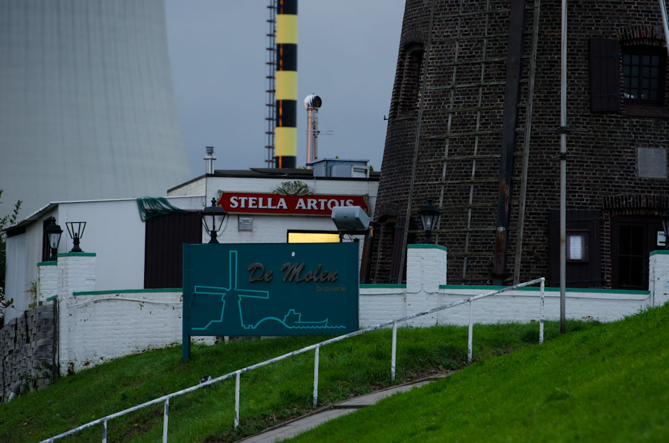 Die alte Mühle im Geisterdorf Doel