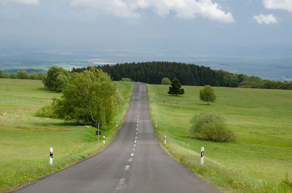 die Hochrhönstraße