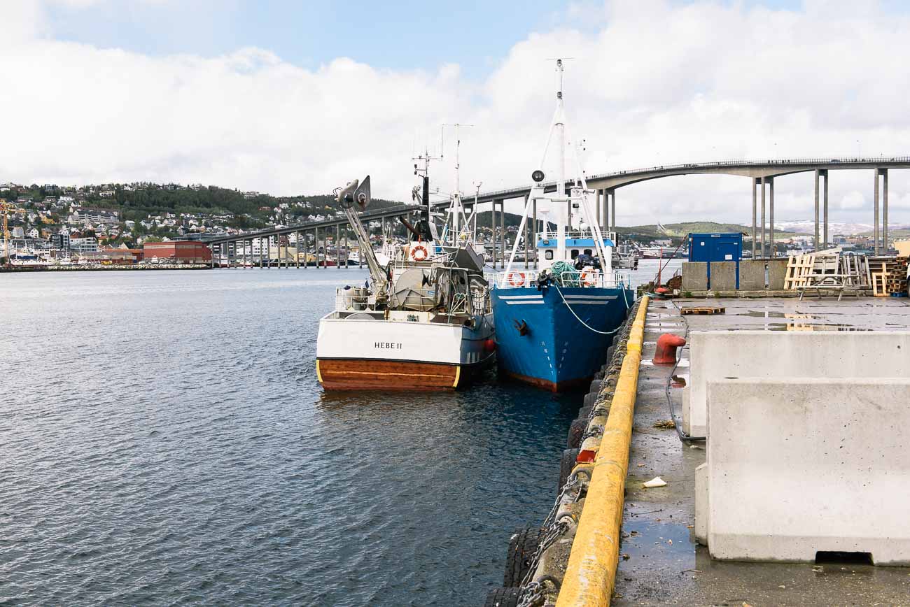 Schiffe im Hafen von Tromsø