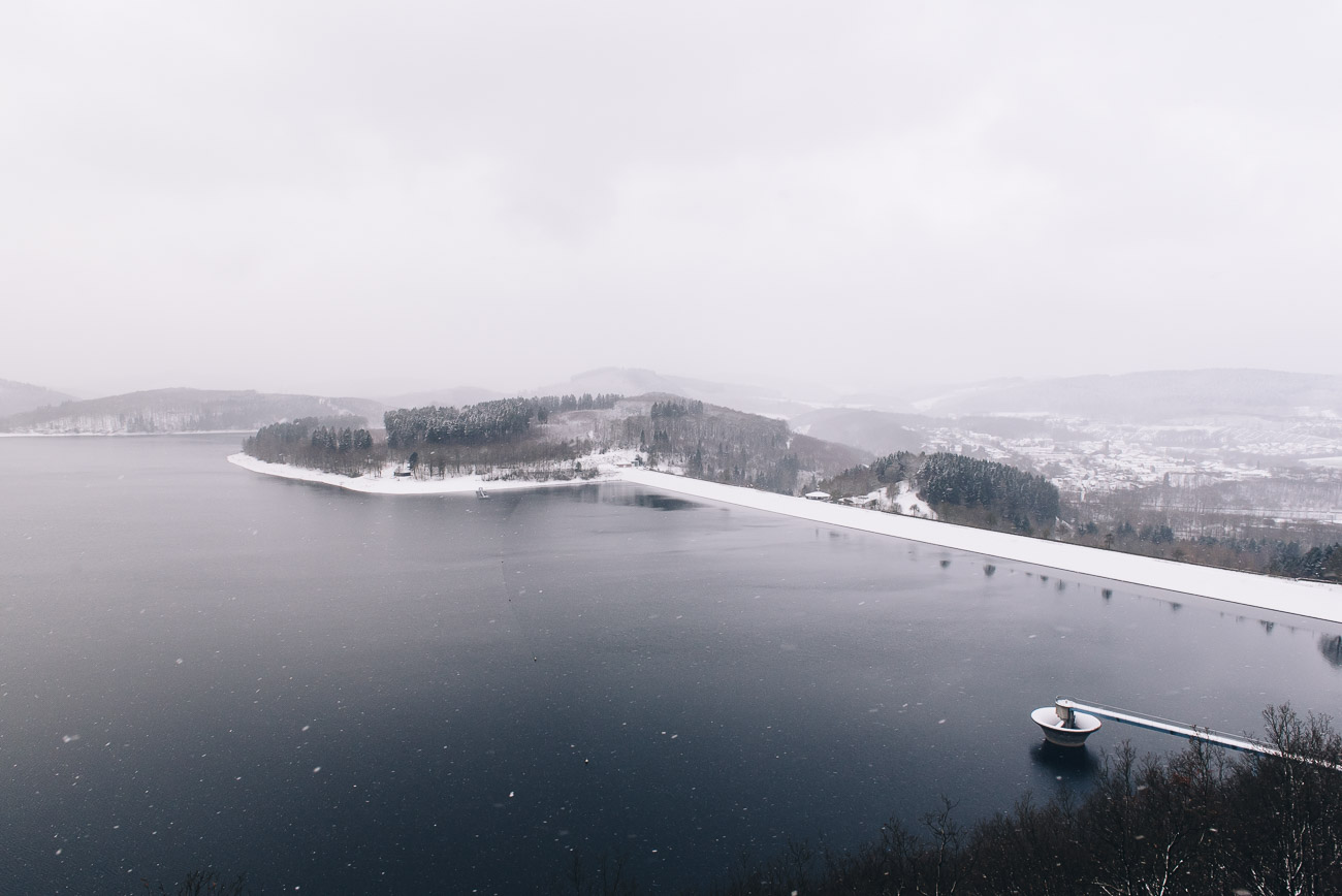 Blick vom Skywalk Biggesee